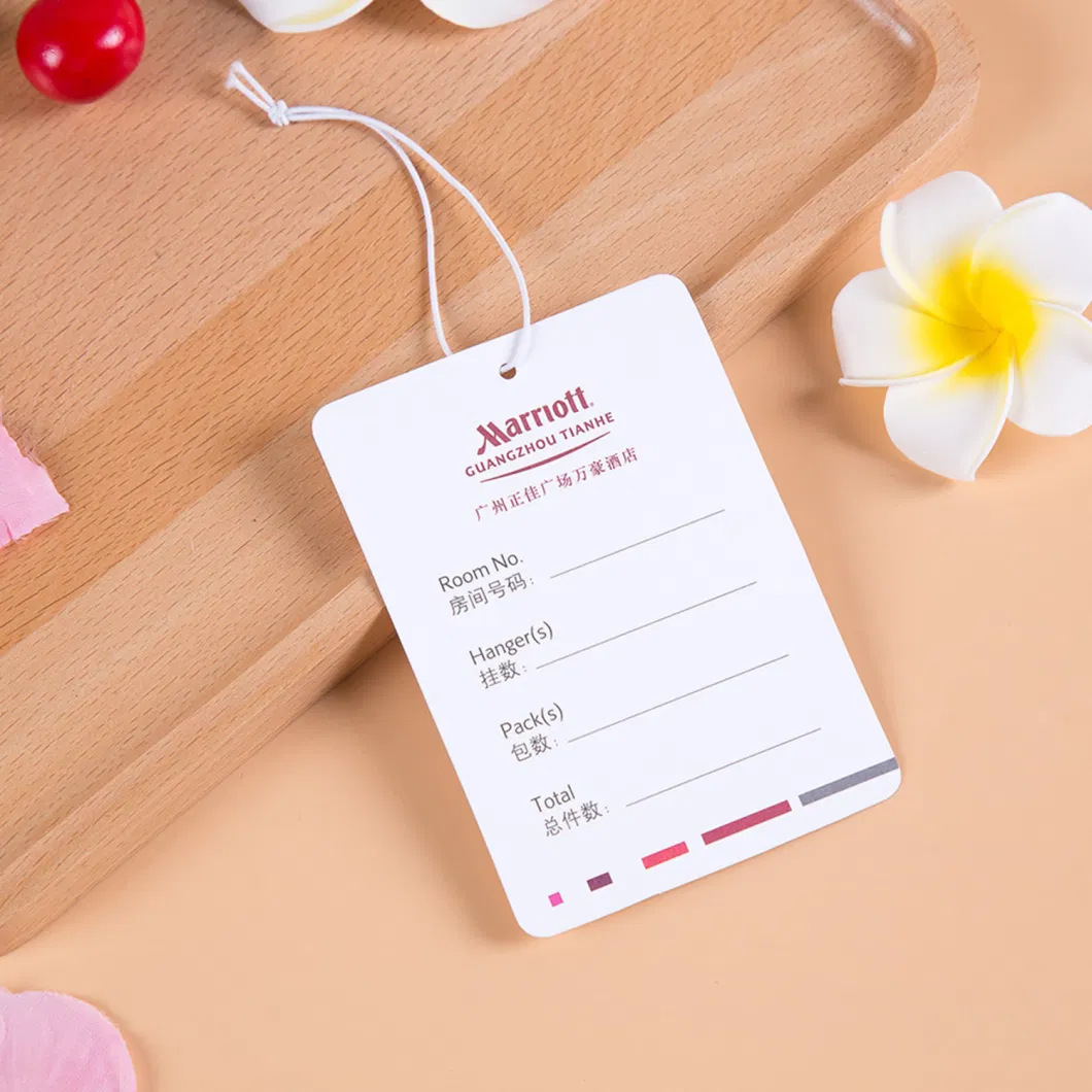 Customized Design Ecofriendly Material Cardboard Paper Hangtag